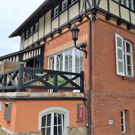 Lodge Yacht- , Und Reisemobilhafen 