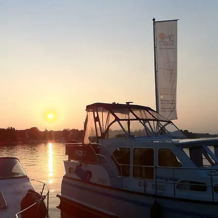 Yacht- , Und Reisemobilhafen Historisches Fährhaus Wendenschloss * Berlin